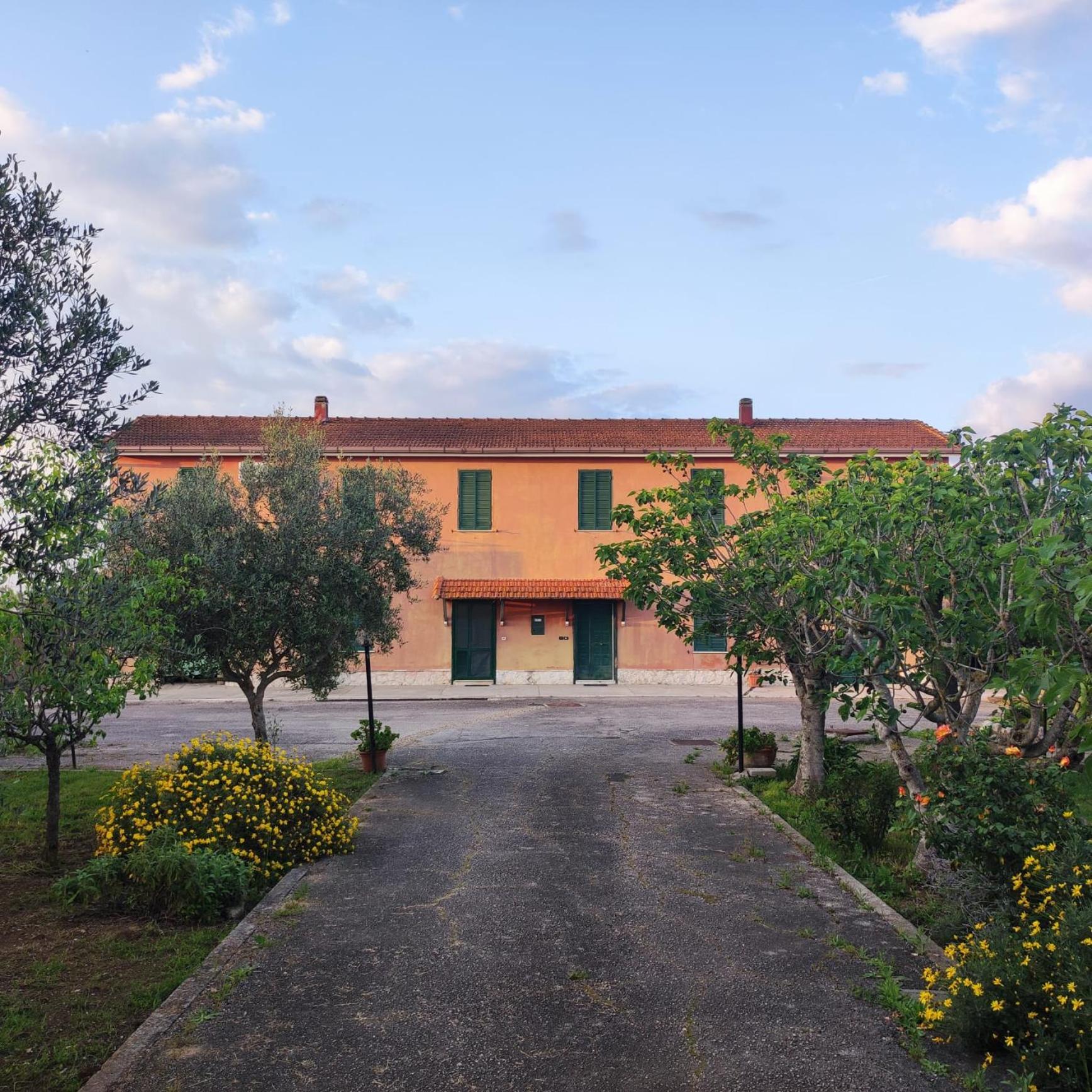 Eco House San Michele Hostel Borgo San Michele  Exterior foto